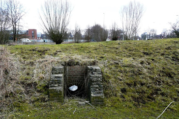 Sluisje en droogvelden
